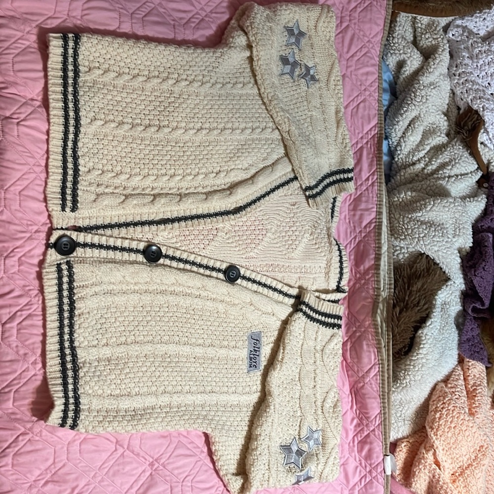 Taylor Swift folklore cardigan
